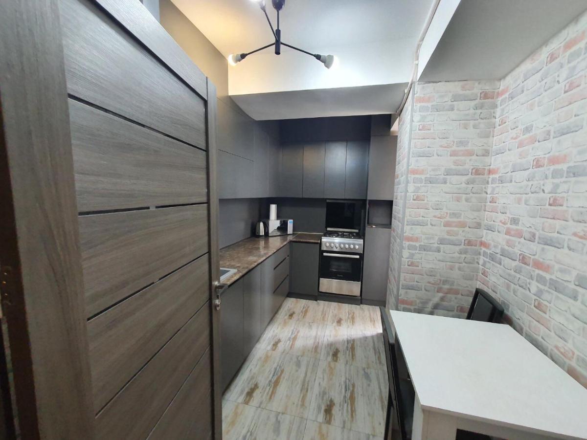 Apartment In Yerevan On Amiryan Street Eksteriør bilde