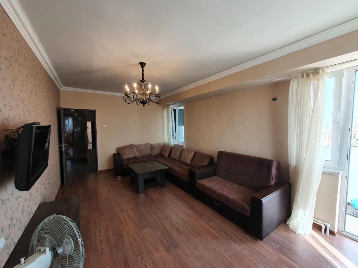 Apartment In Yerevan On Amiryan Street Eksteriør bilde